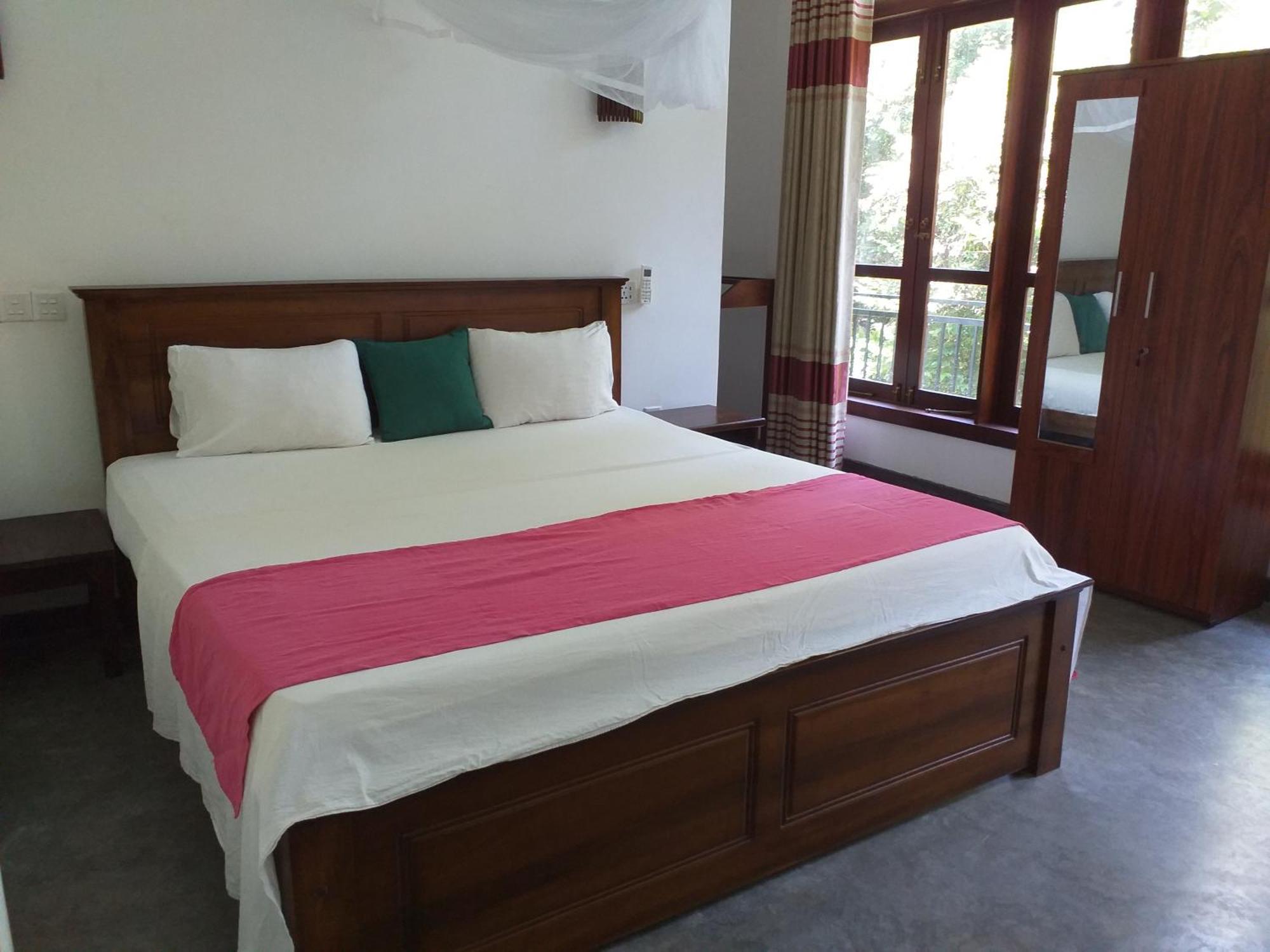 Sunworld Villa Unawatuna Room photo